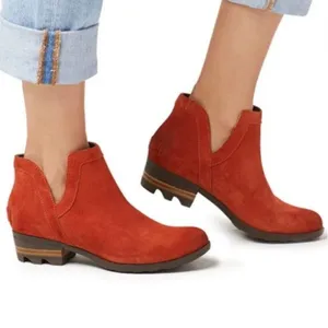 Like New Sorel Leather Lolla Cut-Out Booties Size 7 Retail $140.00 thumbnail 3