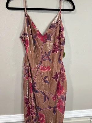 NWT Windsor Claudia Velvet Burnout Slim Gown thumbnail 3