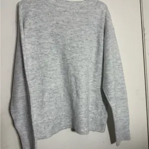 GAP Light Gray Off-the-Shoulder Sweater thumbnail 8