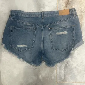 Denim Casual Blue Distressed Jean Shorts thumbnail 3