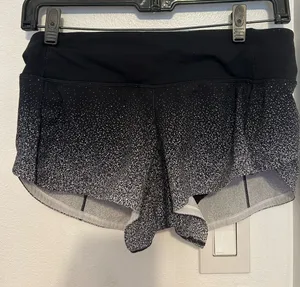 Lululemon Low-Rise Speed Up Shorts - Ombre Speckle Stop Print thumbnail 1