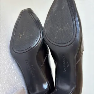 Liz Claiborne Dark Brown Heels size 7 1/2 M thumbnail 8