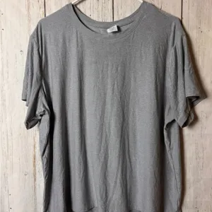Athletic Works ButterCore Gray Women's Crop Top Sz XL (16-18) thumbnail 2