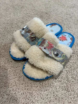 Australia Luxe Collective Blue Satin Sheepskin Slippers Women’s Size 8 thumbnail 4