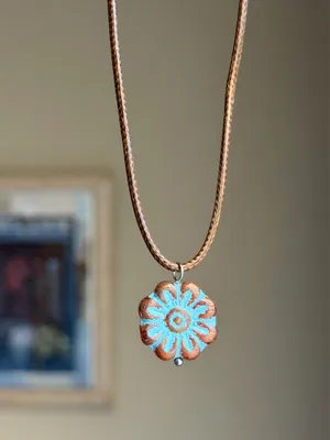 Handmade unique fairy retro cute Czech glass flower necklace🤎🩵 thumbnail 2