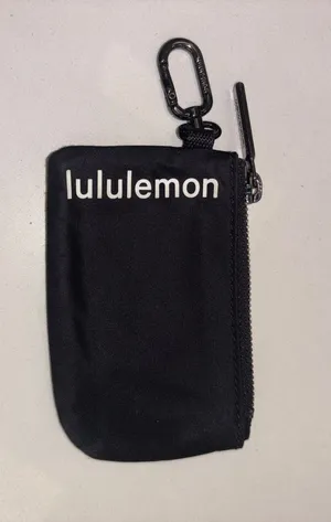 Lululemon Clippable Card Pouch thumbnail 1