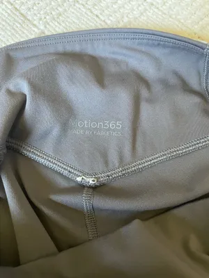 Fabletics Leggings Women’s Gray thumbnail 4