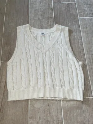 Garage sweater vest thumbnail 1