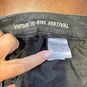 1078 | American Eagle Vintage‎ Hi-Rise Festival Distressed Denim Shorts Black 6 thumbnail 8