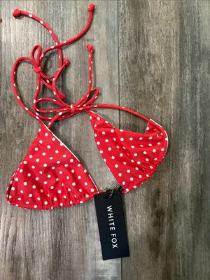 NWT White Fox Avoca Reversible Bikini Top – White/Red Polka Dot –Size XS thumbnail 6