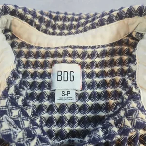 BDG Blue Beige Waffle Knit Oversized Button Down Shirt Sz SMALL Street Casual thumbnail 5
