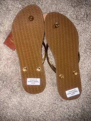 Havaianas Women’s Flip Flops - Brown with Metallic Gold Straps thumbnail 5