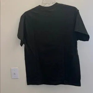 The Grinch “Grinchy Greetings” Christmas Tee – Dark Green/Black – Size L‎ – NWT thumbnail 4
