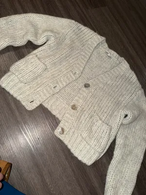 Zara Knit Sweater  thumbnail 1