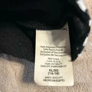 Avia Cropped Crewneck Sweatshirt Size XL 16-18 Black White Stripes Athleisure thumbnail 5