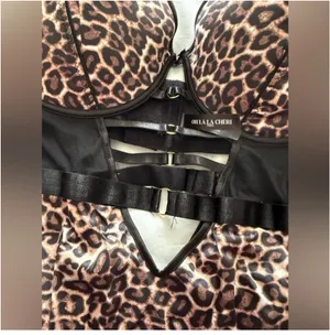 OH La La Cheri Leopard princts Woman body suit thumbnail 4