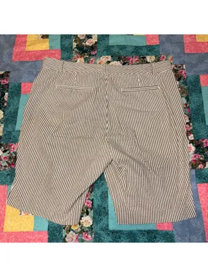 Lauren Ralph Lauren $98 Seersucker Bermuda Women's 14 Striped Bermuda Shorts thumbnail 6