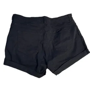 HM Black High Rise Denim Shorts Women Size 12 Cuffed Hem Zip Up Pockets 0603582 thumbnail 4