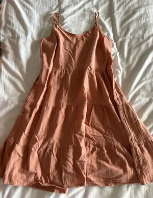 Pink dress thumbnail 1
