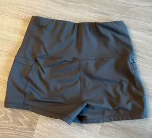 Spandex Shorts Gray Size M thumbnail 2