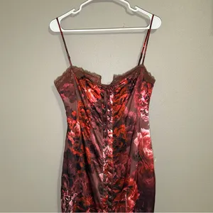 NEW Meshki Floral Lace Up Satin Midi Dress Women’s Size Large thumbnail 6
