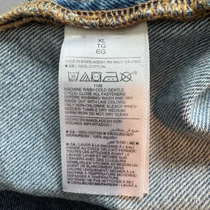 Old Navy Overall Shorts Women's XL Blue Denim Shortalls Cuffed Classic thumbnail 13