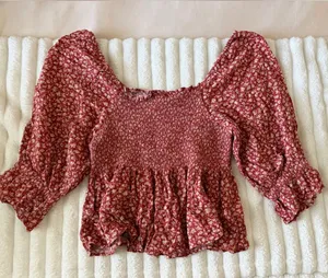 American Eagle Outfitters Rose-Red Smocked Floral Puff-Sleeve Top thumbnail 1