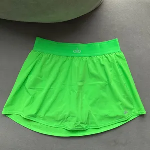 Alo Yoga Match Point Tennis Skirt Green Glow S thumbnail 2