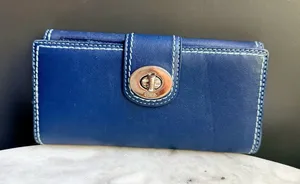 Vintage Coach Blue Leather Turnlock Checkbook Wallet Contrast Stitching thumbnail 1