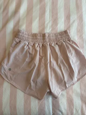 Lululemon High-Rise Shorts 2.5" thumbnail 2