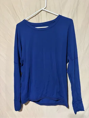 Lululemon long sleeve thumbnail 1