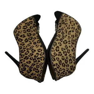Carlos Santana Veruca leather upper fur 7.5 heels thumbnail 3