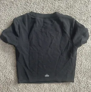 Alo Crop Top thumbnail 2
