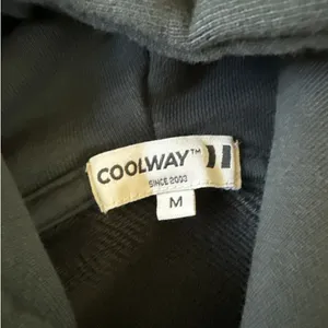 Coolway Logo Hoodies Size M in Wash Black thumbnail 3