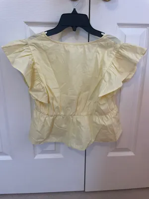 Boutique Yellow Top Size M thumbnail 2