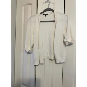 Cable‎ & Gauge White Open-Front Cardigan With Button-Detail Sleeves Size XL thumbnail 5
