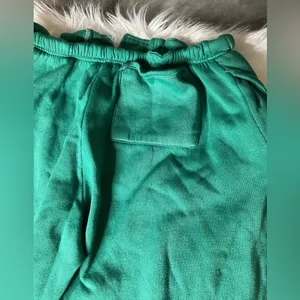 Boys Lie Josh Grunfeld Vintage Sweatpants in Emerald Green thumbnail 7