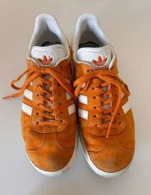 Adidas Classic Shoes Women’s Orange Size 8 thumbnail 1