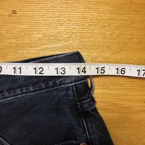 Levi’s 501 raw hem black button fly shorts 27 thumbnail 4