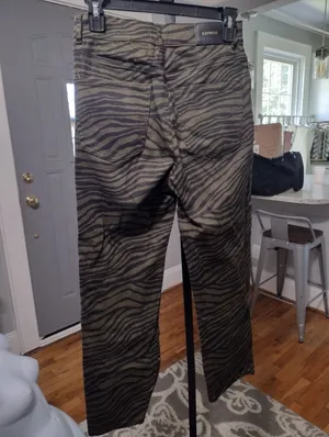 Express Olive Green Zebra-Print Straight Jeans thumbnail 2