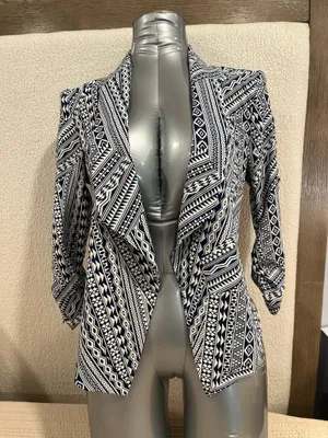 Blazer thumbnail 1