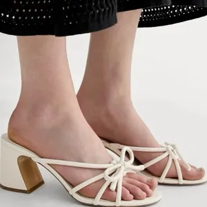 Everlane The Bow Heel in Nappa Leather Color Canvas Size 10.5 thumbnail 2