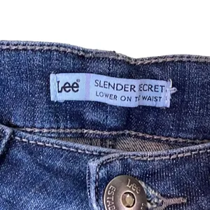 Lee Slender Secret Blue Jeans Size 4 Medium Crystal Accents Lower On The Waist thumbnail 5