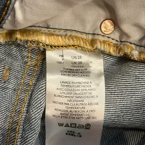 Free People We The Free ‘Maggie’ distressed chewed hem straight cropped jeans 28 thumbnail 7