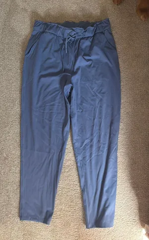 Lululemon pants thumbnail 1