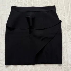 ZARA Black Knit Ruffle Peplum Skirt Womens Size‎ L thumbnail 1