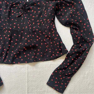 Julia Sweetheart Cherry Print Long Sleeve Top Blouse thumbnail 6