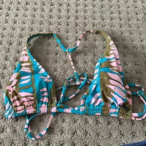 Volcom Bikini Top thumbnail 1