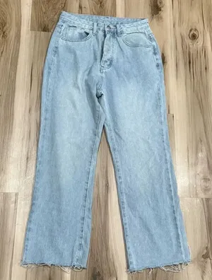 Princess Polly Raw Hem Button Fly Straight Jeans Women’s 4 thumbnail 1