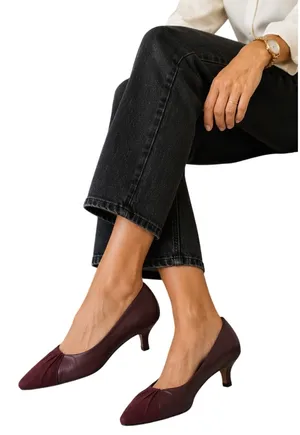 Stefani Collection Burgundy Leather Suede Kitten Heel Pumps Women's 7.5M thumbnail 1